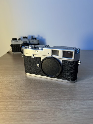 Leica 35mm viewfinder - m1,